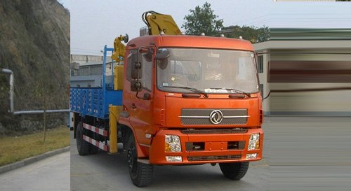 东风天锦随车起重运输车