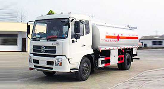东风天锦化工液体运输车