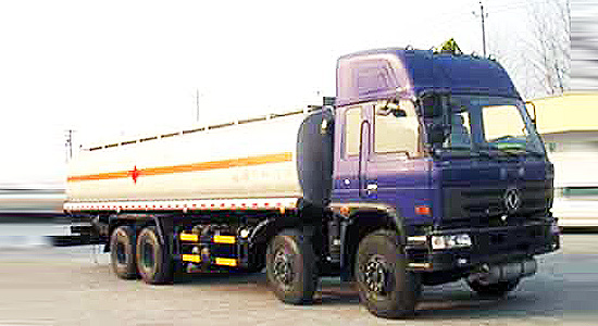 东风前四后八化工液体运输车
